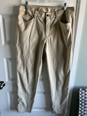 Lululemon ABC Classic-Fit 5-Pocket Pants in a men's size 33